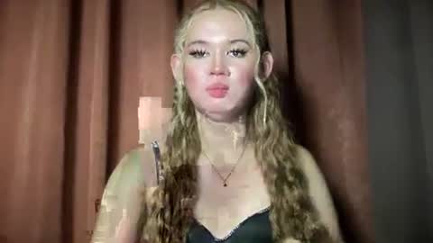 Mika online show from 02.04.26