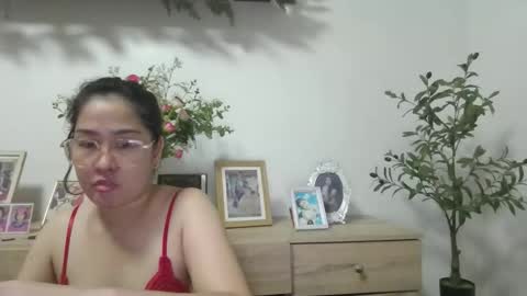 Snapshot of immaculate02 chatting on 05.14.26 Immaculate02 online show from 05.14.26