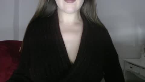 Snapshot of immouss chatting on 12.15.24 Pola online show from 12.15.24