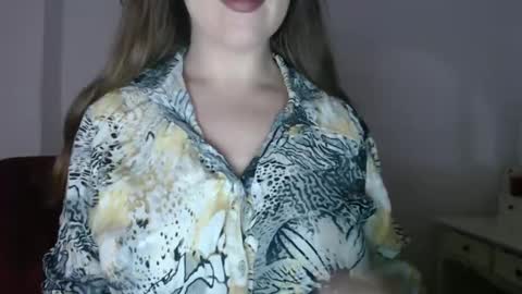 Snapshot of immouss chatting on 12.16.24 Pola online show from 12.16.24