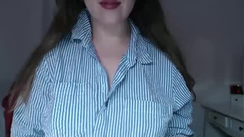 Snapshot of immouss chatting on 02.25.25 Pola online show from 02.25.25