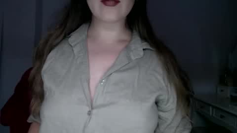 Snapshot of immouss chatting on 10.16.25 Pola online show from 10.16.25