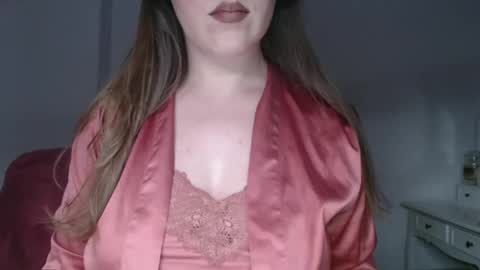 Snapshot of immouss chatting on 11.16.25 Pola online show from 11.16.25