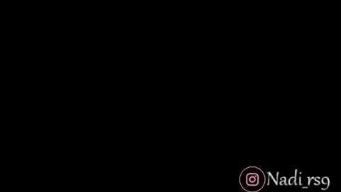 Snapshot of imnadiaroses chatting on 12.20.24 Nadia online show from 12.20.24