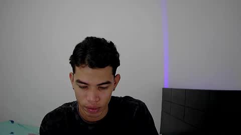 Snapshot of imnero_s chatting on 03.08.25 imnero_s online show from 03.08.25