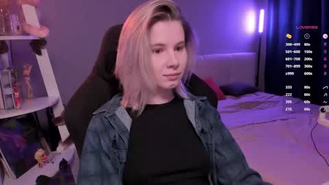 Mia online show from 04.18.26