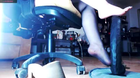 Empress online show from 02.25.25