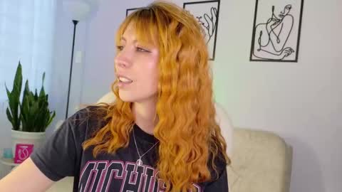 Sienna online show from 09.29.25