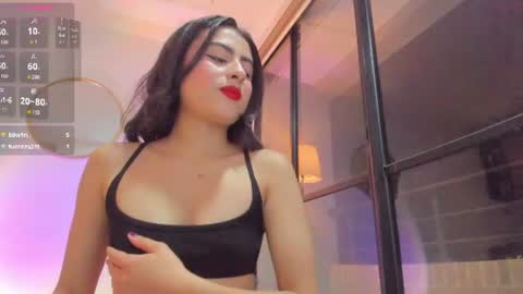 Snapshot of imsofia_dy chatting on 06.25.26 imsofia_dy online show from 06.25.26