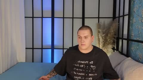 Snapshot of inagoodmood_ chatting on 01.22.25 OTIS and MILIY online show from 01.22.25