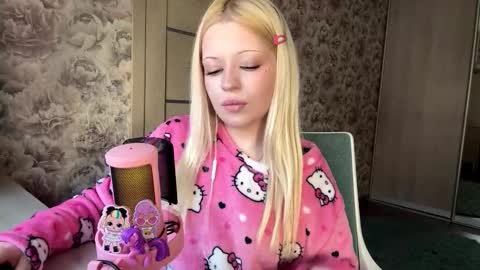 Lola online show from 03.28.26