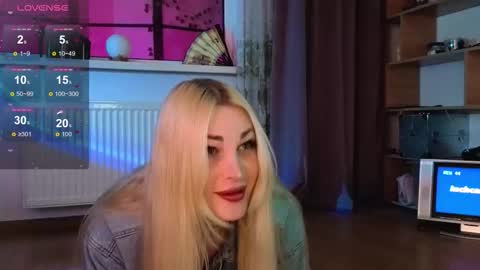  Dina  Help me reach 100 likes  online show from 09.15.25