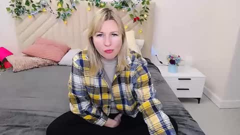 incredible_ariela online show from 12.19.25