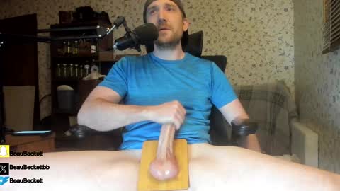 Snapshot of incredibleballbusting chatting on 05.09.26 Beau Beckett online show from 05.09.26
