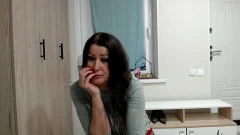 Snapshot of increible_della chatting on 05.15.26 Della online show from 05.15.26