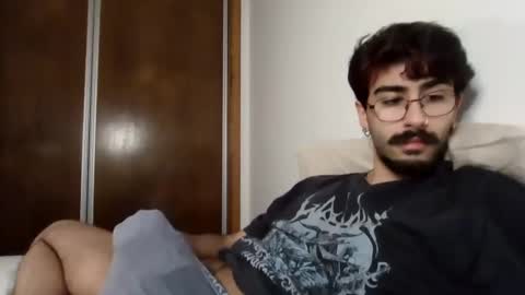 Snapshot of incubusszz chatting on 02.18.25 incubus online show from 02.18.25