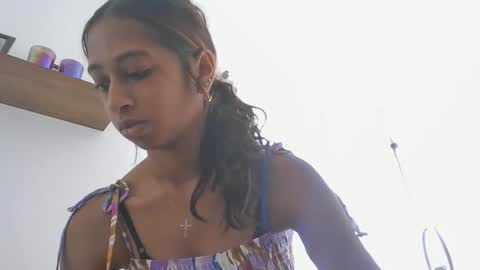 indanbella19 online show from 04.20.26