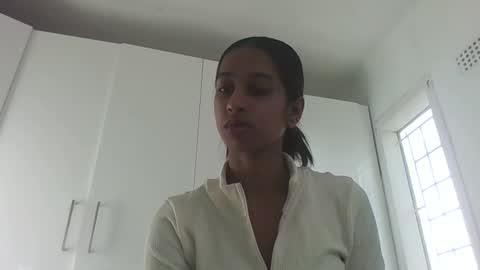 indanbella19 online show from 05.08.26