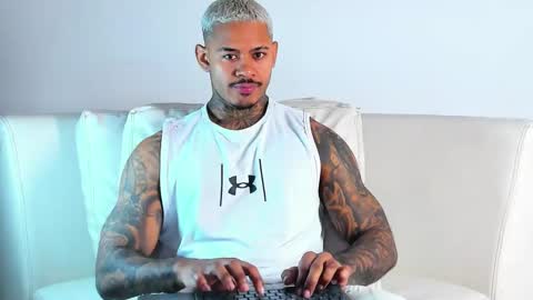 Snapshot of independent_project chatting on 02.03.26 Jacobo online show from 02.03.26