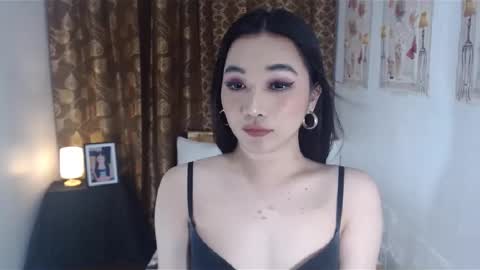 indestructabletrixie online show from 01.07.25