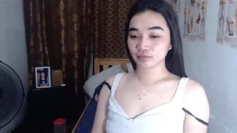 indestructabletrixie online show from 01.18.25