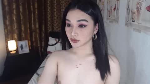 indestructabletrixie online show from 03.11.25