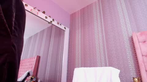 Indi Catalina online show from 01.26.25