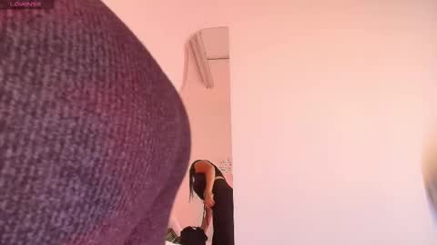 Indi Catalina online show from 11.02.25