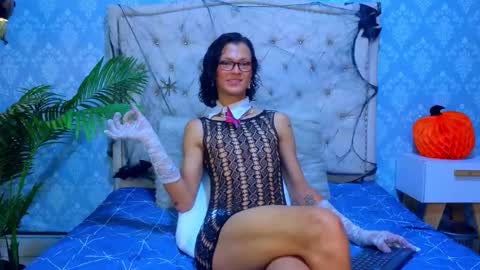 Snapshot of indi_rave chatting on 11.01.25 INDI online show from 11.01.25