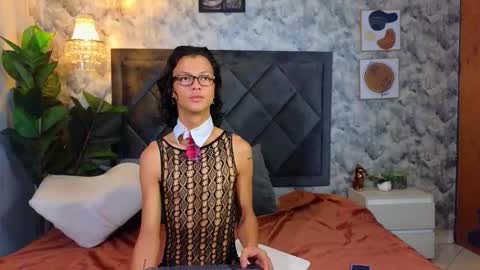 Snapshot of indi_rave chatting on 11.17.25 INDI online show from 11.17.25