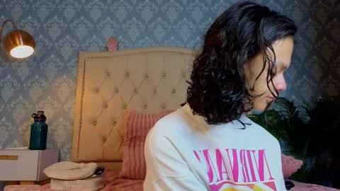 Snapshot of indi_rave chatting on 01.10.26 INDI online show from 01.10.26