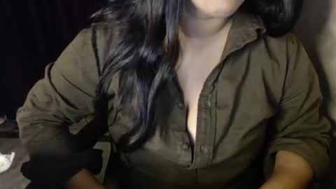 Snapshot of indian_nia chatting on 10.26.25 Nia online show from 10.26.25