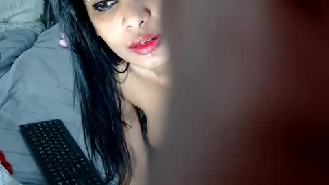 Jazmin online show from 01.11.26