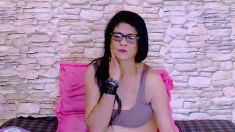 Snapshot of indianallure chatting on 02.15.25 Femiez online show from 02.15.25