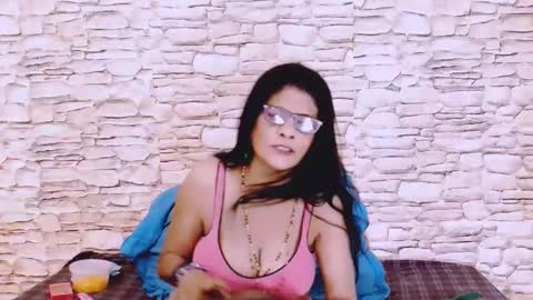 Snapshot of indianallure chatting on 02.17.25 Femiez online show from 02.17.25