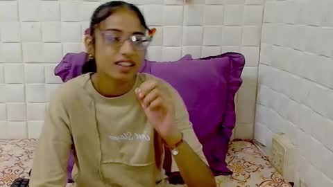 Snapshot of indianbootylicious1 chatting on 03.18.26 nala online show from 03.18.26