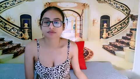 Snapshot of indianbootylicious1 chatting on 06.27.26 nala online show from 06.27.26