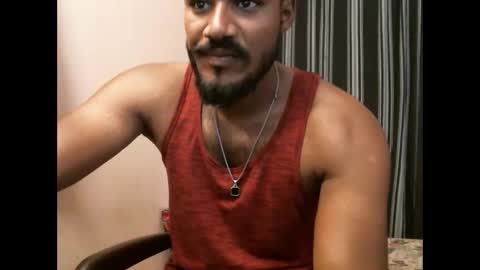 Snapshot of indianbull2023 chatting on 05.04.26 indian slim boy with big for u online show from 05.04.26