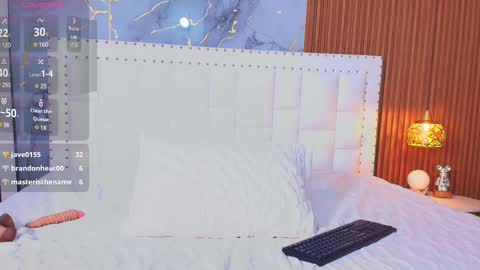 LITTLE AINHOA  online show from 02.27.25