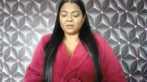 Snapshot of indiandelia chatting on 04.23.26 indiandelia online show from 04.23.26
