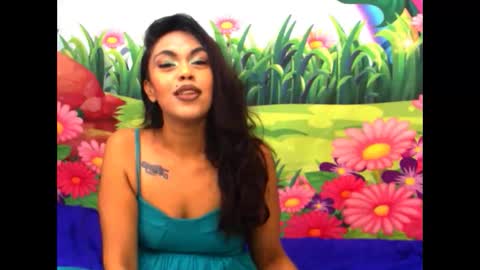 Snapshot of indiandesire4u69 chatting on 10.25.25 Lia online show from 10.25.25