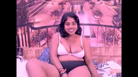 Snapshot of indiandiva27 chatting on 02.12.26 indiandiva27 online show from 02.12.26