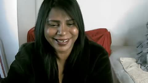 Snapshot of indiandreams_ chatting on 10.03.25 Palavi online show from 10.03.25