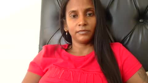 Snapshot of indianjasmin chatting on 07.10.26 priya online show from 07.10.26