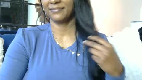 Snapshot of indianjasmin chatting on 07.17.26 priya online show from 07.17.26
