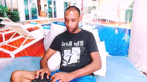 Snapshot of indianmagicmike69 chatting on 02.01.26 indianmagicmike69 online show from 02.01.26