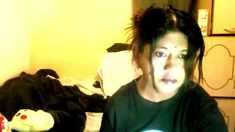 indianpleasures21 online show from 04.21.26