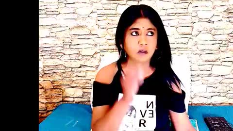 Mika online show from 11.12.25