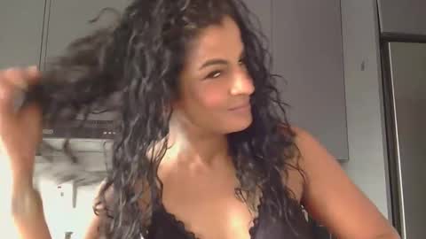 Snapshot of indiansavage1 chatting on 04.15.26 rani online show from 04.15.26