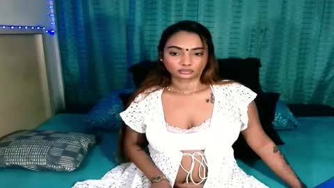 Snapshot of indiansecretlove20 chatting on 04.26.26 goddess online show from 04.26.26
